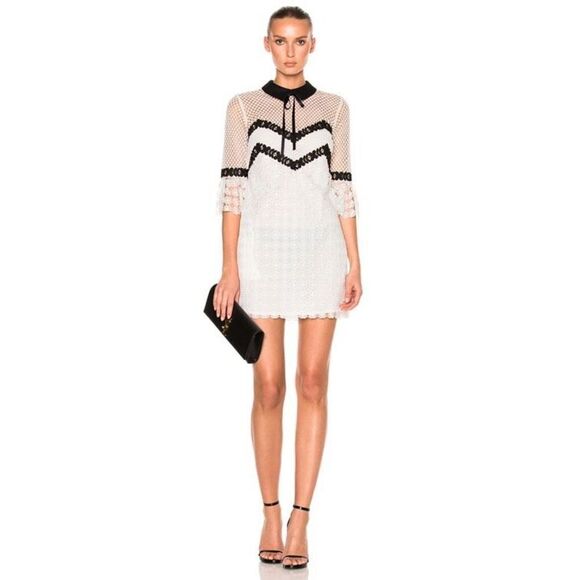 Avantlook Monochrome Petal Mini Lace Dress Size S - Picture 1 of 12